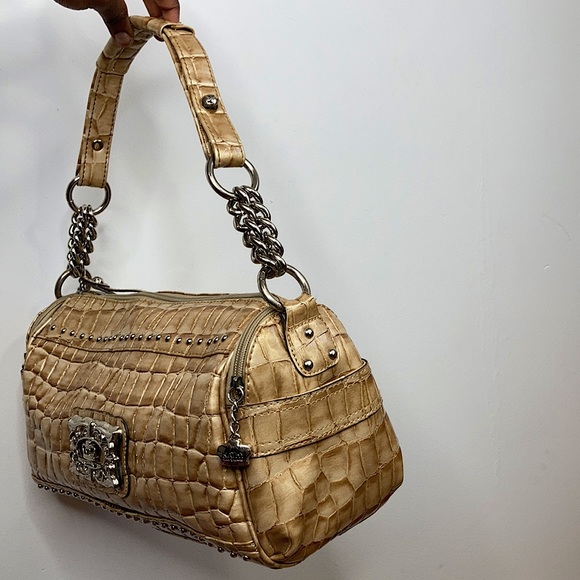 Kathy Van Zeeland Shoulder Bag ๐ป - Picture 4 of 11